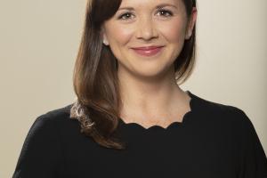 head-shot of woman scientist Jennifer Stuart 